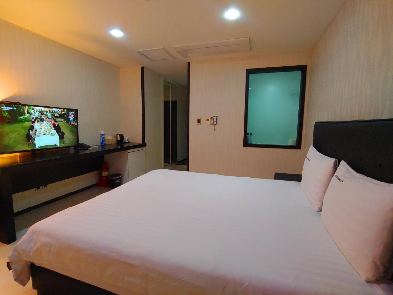 Hotel Rhangju Seogwipo Zewnętrze zdjęcie